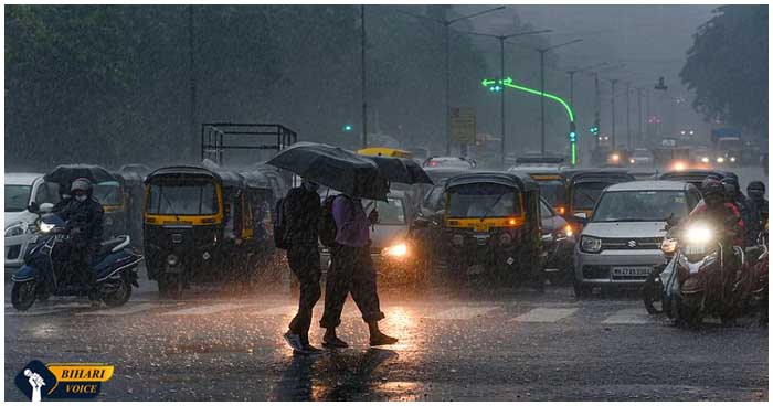 Bihar Weather Alert: अगले 48 घंटे तक भारी बारिश-वज्रपात के आसार, 10 जिलों में ऑरेंज अलर्ट