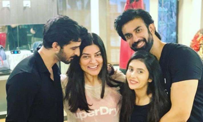 कमाई के मामले मे इन बॉलीवुड अभिनेत्रियों के भाई नहीं हैं कम, करोड़ो मे है सब की कमाई