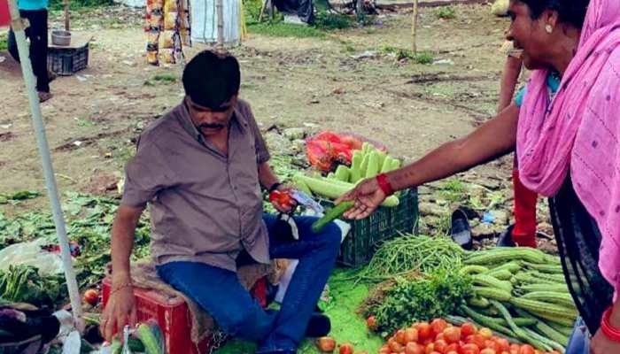 आईएएस अखिलेश मिश्र