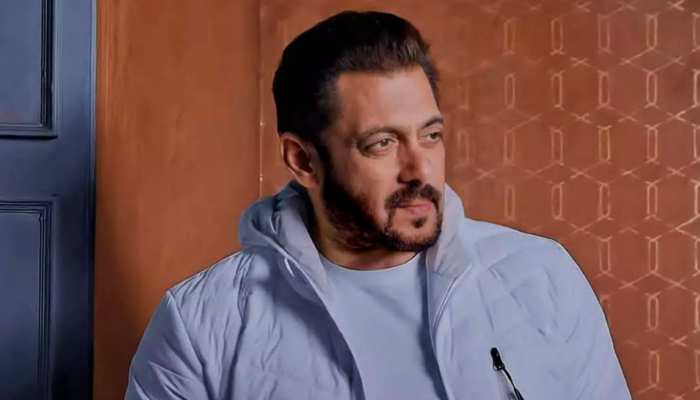 कौन हैं सतीश मानशिंदे जो है आर्यन खान के वकील