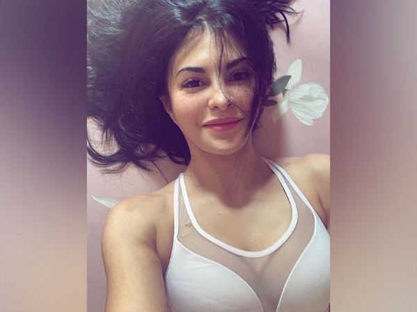 JACQUELINE FERNANDEZ