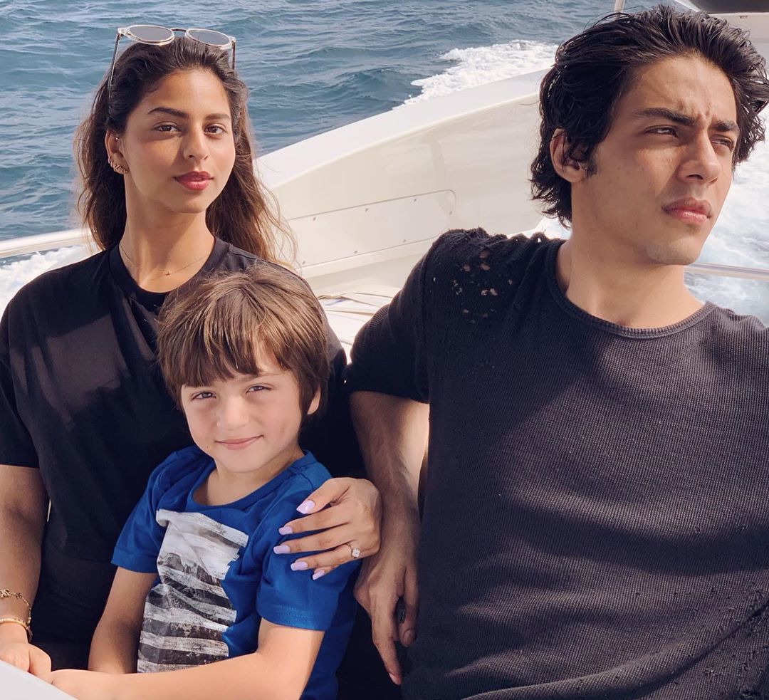Aryan Khan family pic