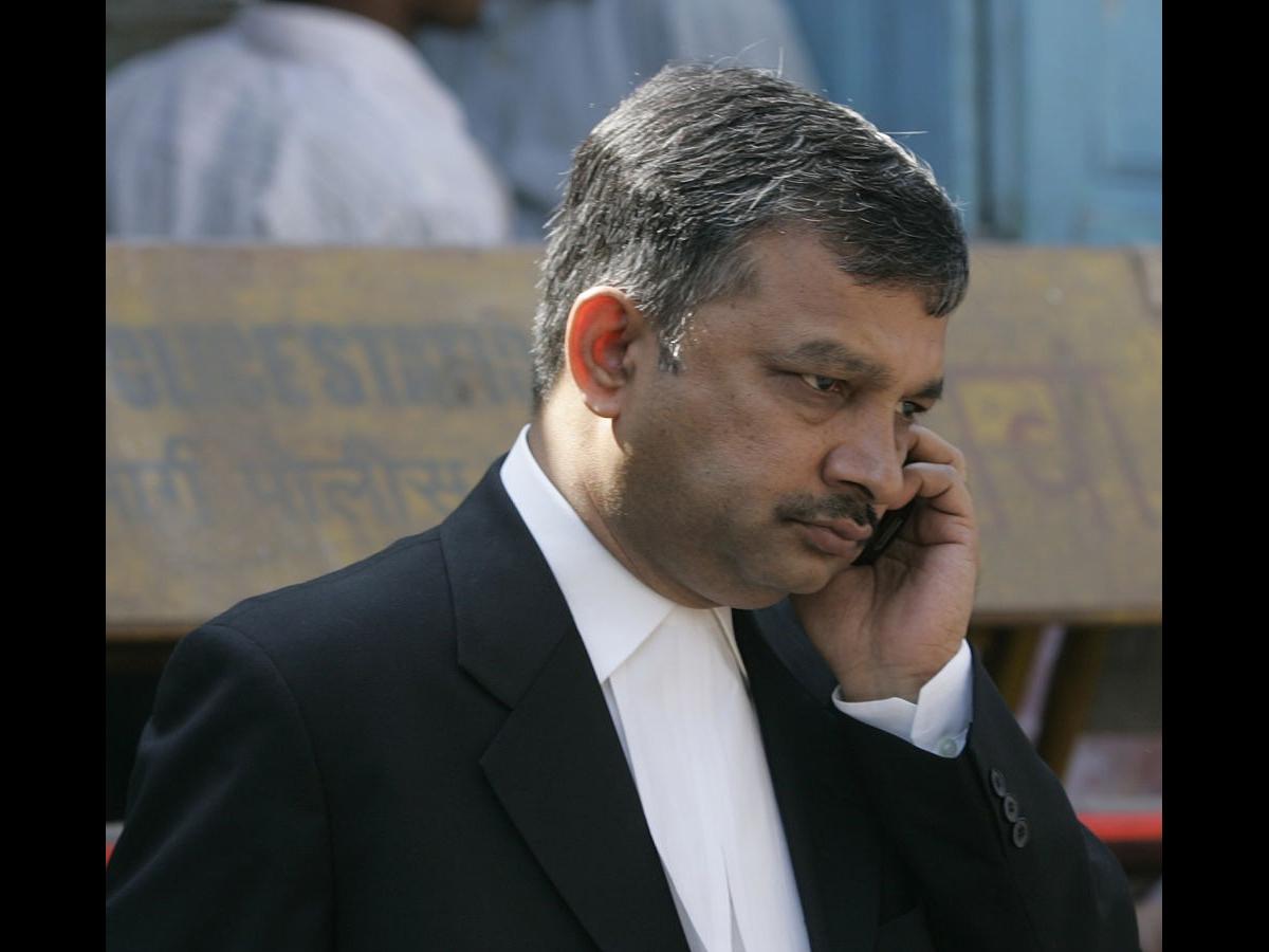 कौन हैं सतीश मानशिंदे जो है आर्यन खान के वकील