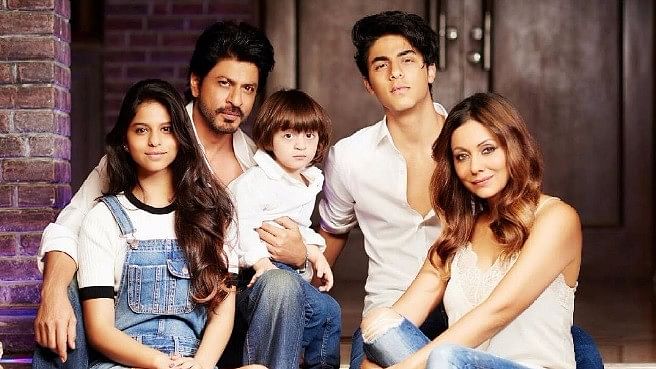 shahrukh khan with his family