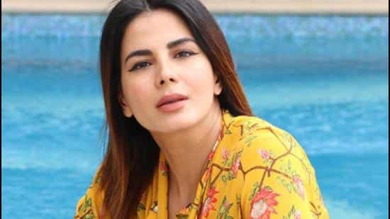 Kirti kulhari