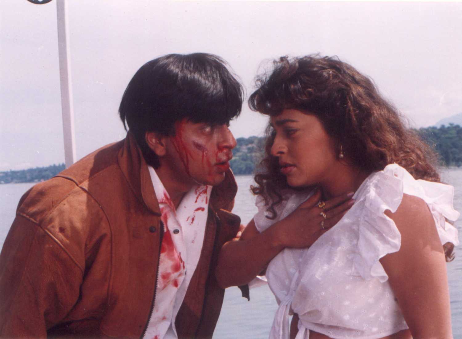 Juhi chawla and shahrukh khan