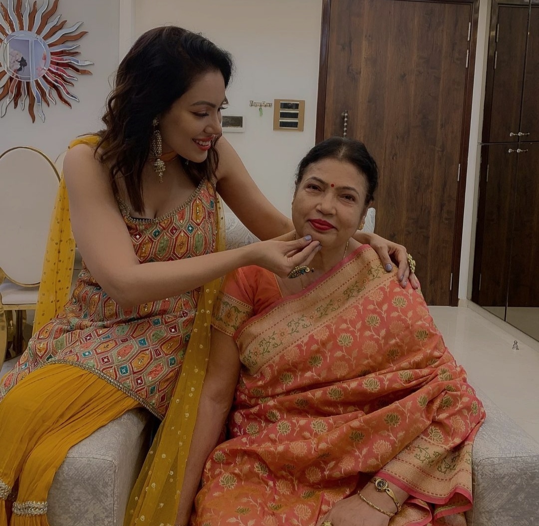 Munmun dutta with his mother