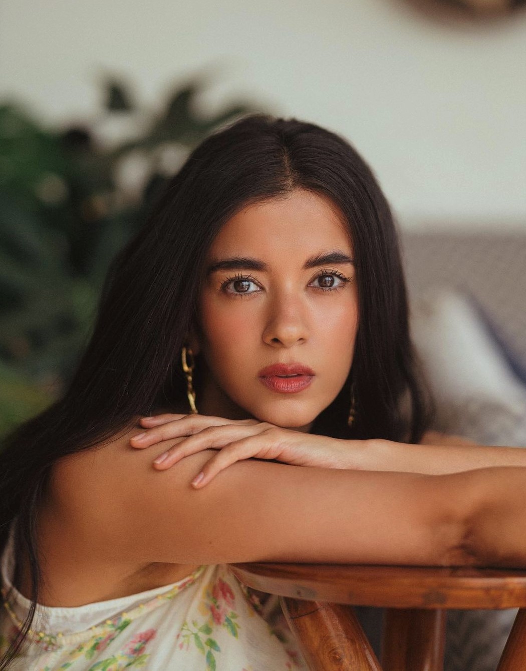 Saba azad