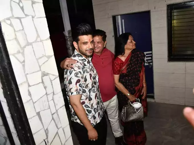 Karan Kundra Family
