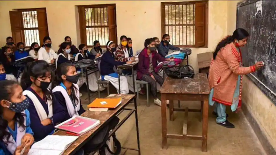Bihar School Fees Increased3