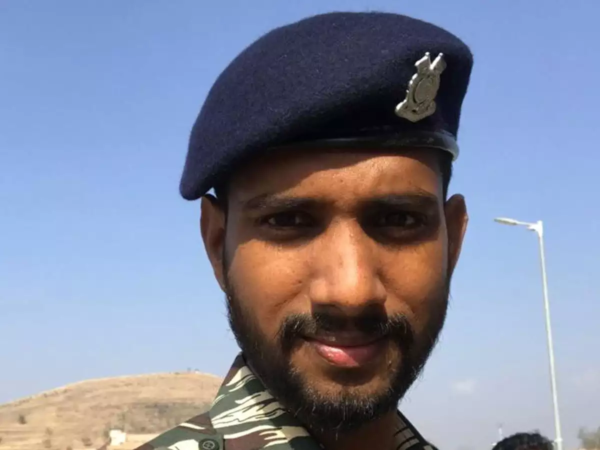 मुंगेर के आकाश कुमार बादल