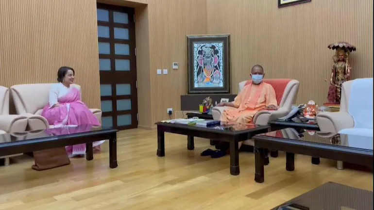 Kangana Ranaut And CM Yogi