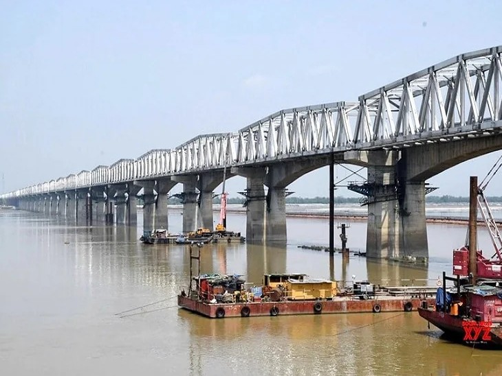 Mahatma Gandhi Setu East lane