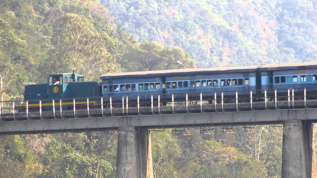 Bhakra Nagal Dam train