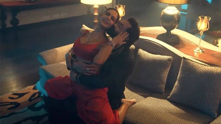 Esha Gupta And Bobby Deol