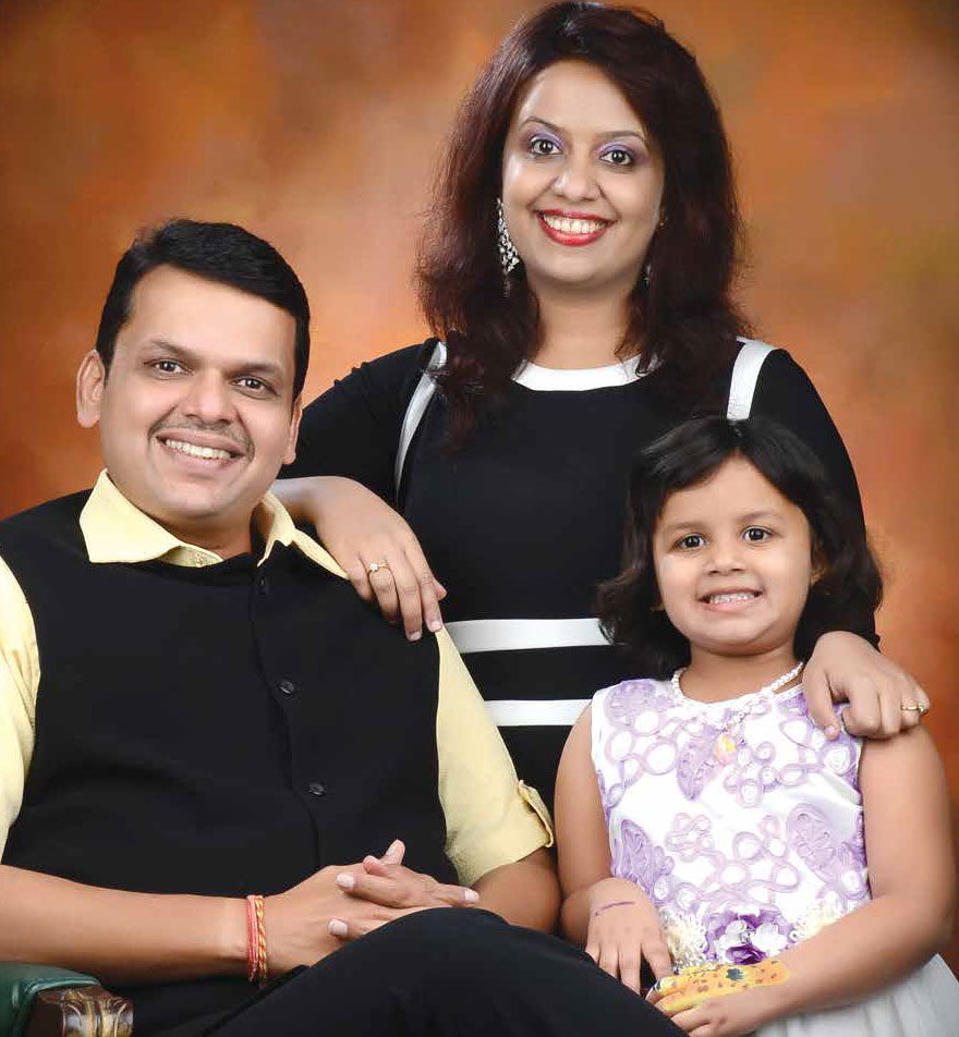 Devendra Fadnavis Wife Amruta Fadnavis