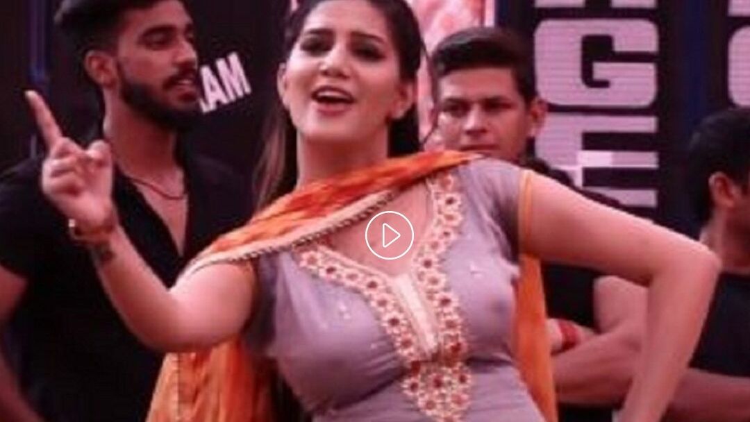 Sapna Choudhary without bra