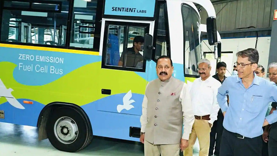 hydrogen bus india