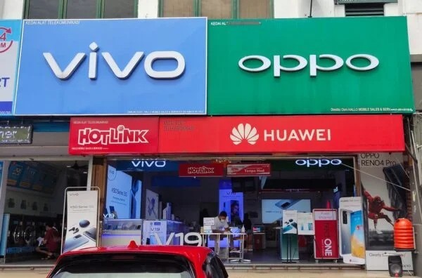 chinese phone ban