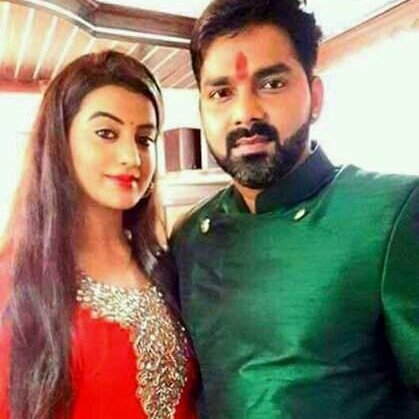 Pawan Singh And Akshara Singh