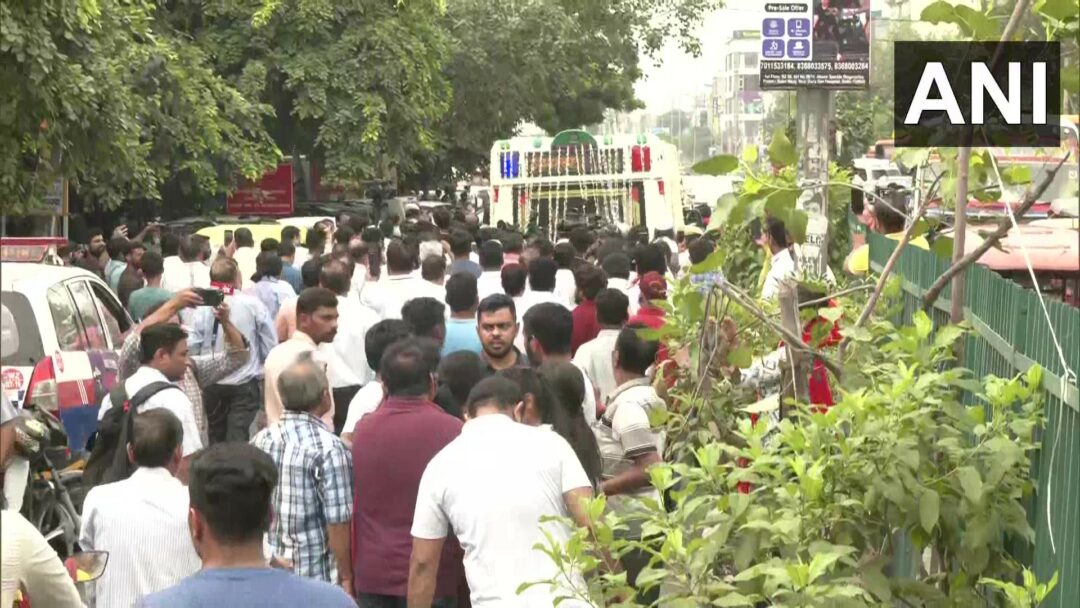 raju shrivastav funeral