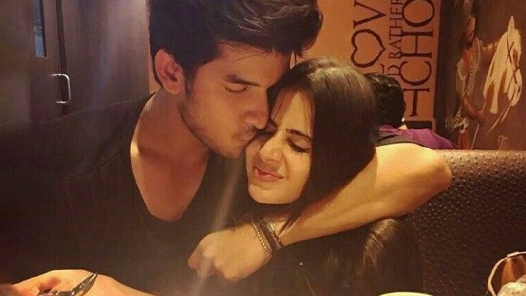 Paras Kalnawat And Urfi Javed