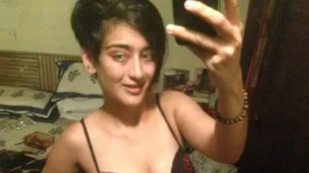 Akshara Haasan Private Photos