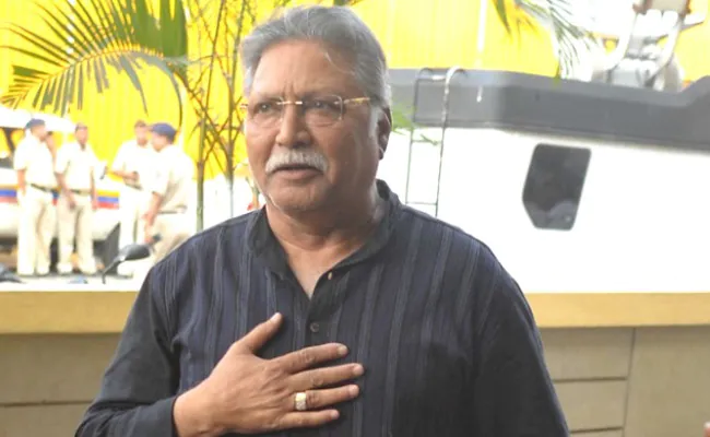 Vikram Gokhale Pass Away