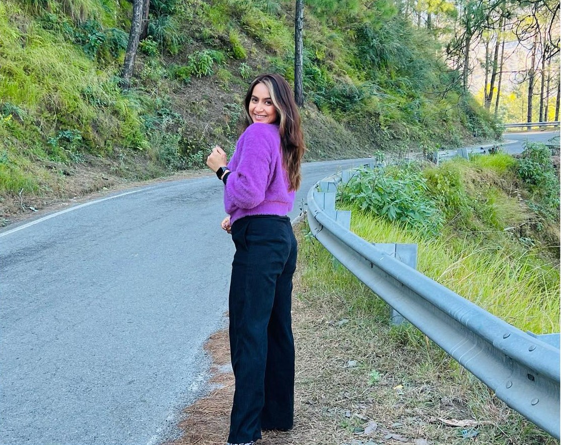 sakshi pant