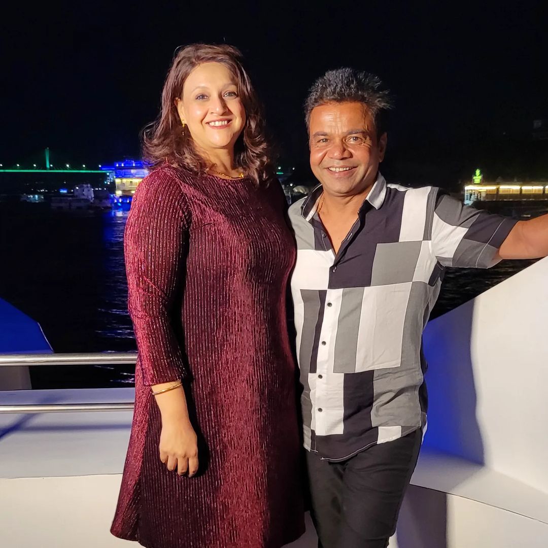  Rajpal Yadav Wife And Daughter