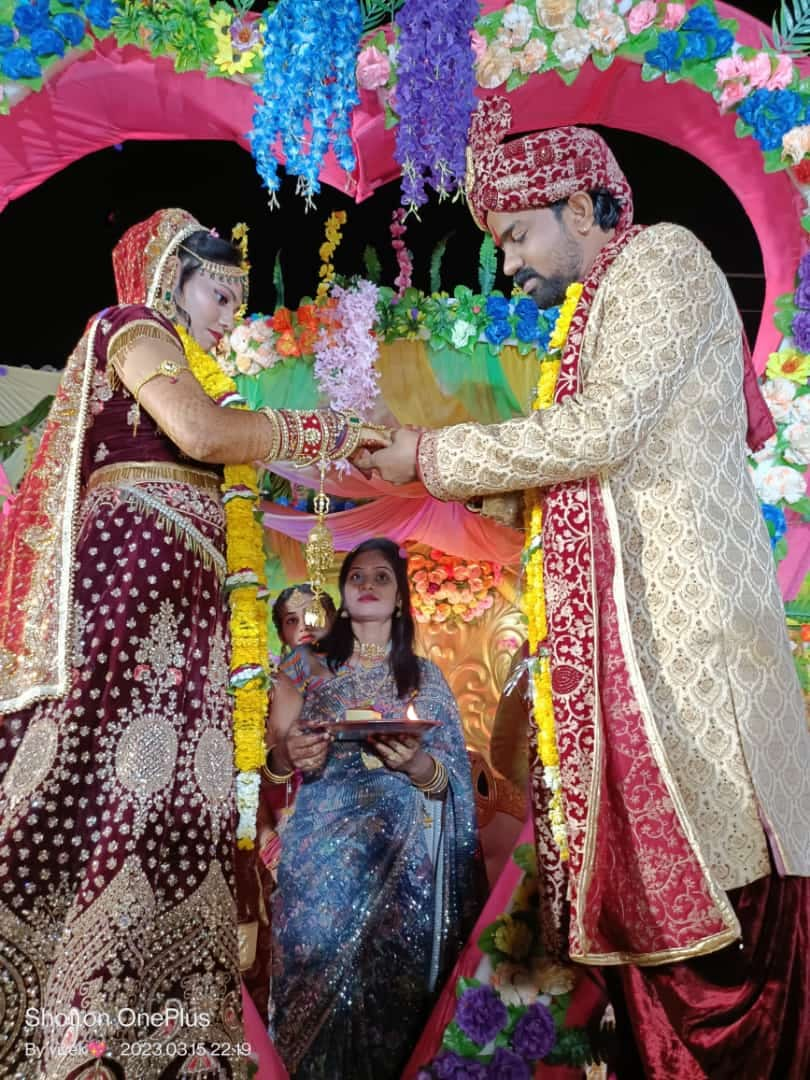 Bhojpuri Singer Brajesh Singh Wife