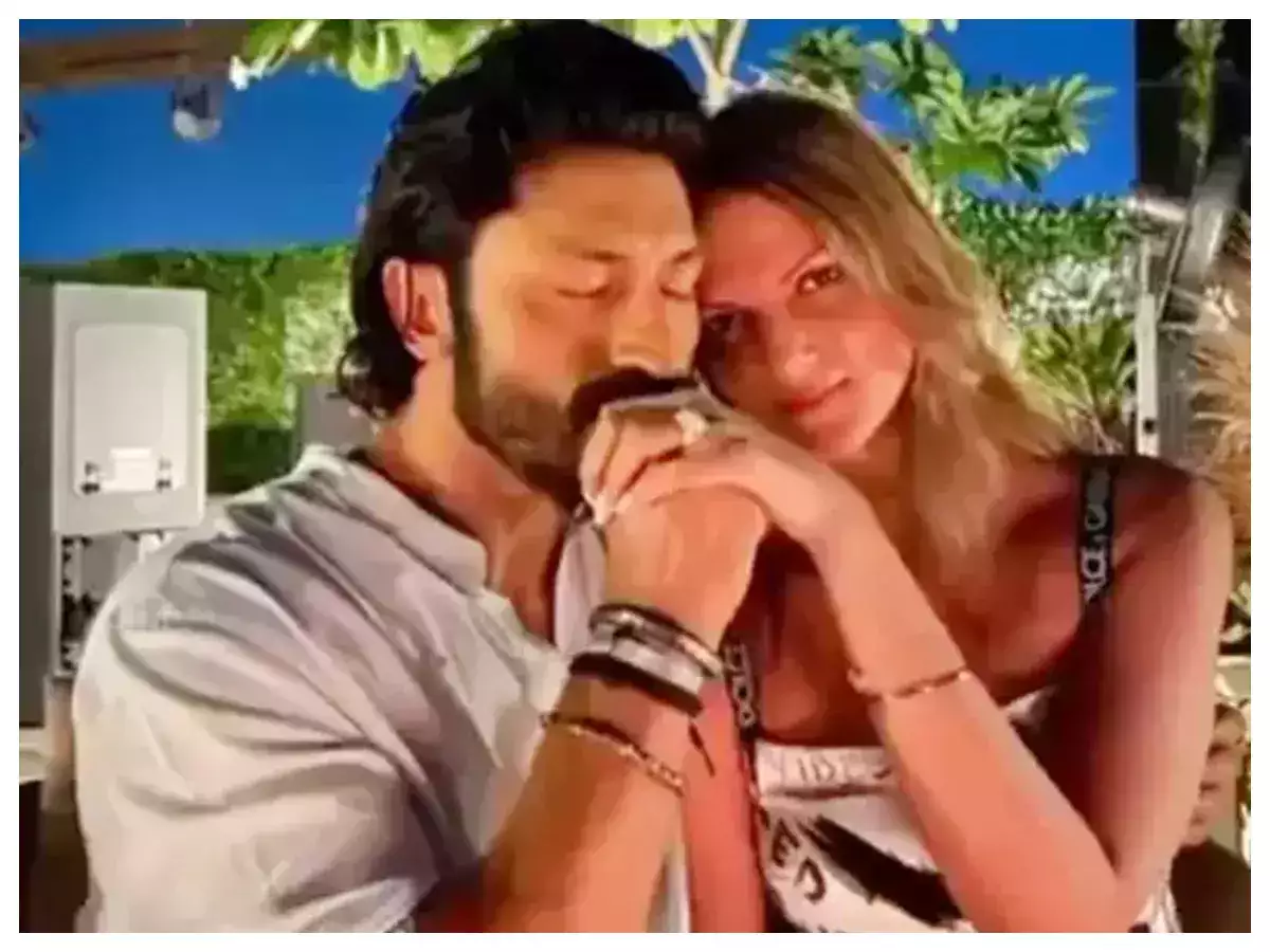 Vidyut Jammwal Nandita Mahtani