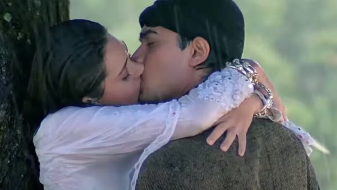 Aamir Khan And Karisma Kapoor Kissing Scene