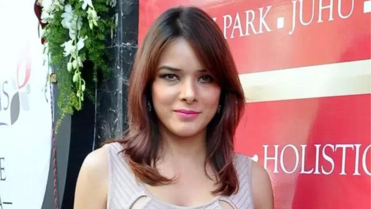 Udita Goswami Latest Photos Viral