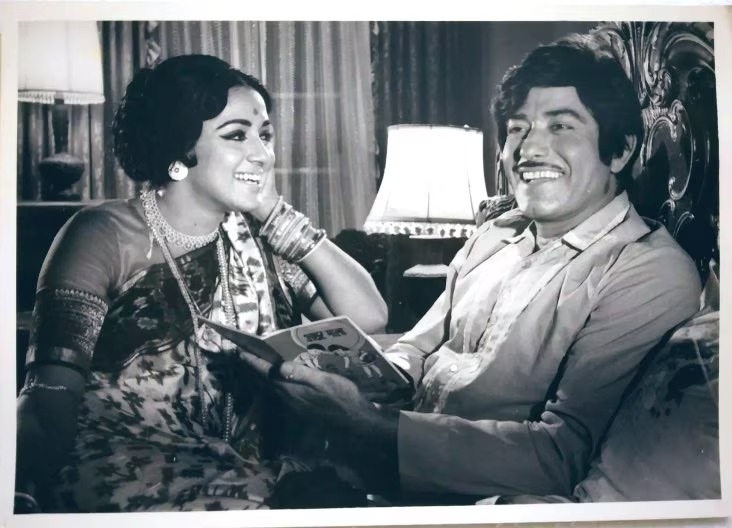 Raj Kumar And Hema Malini