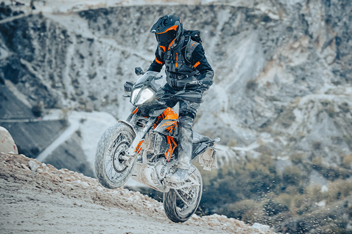 2023 KTM Adventure 390