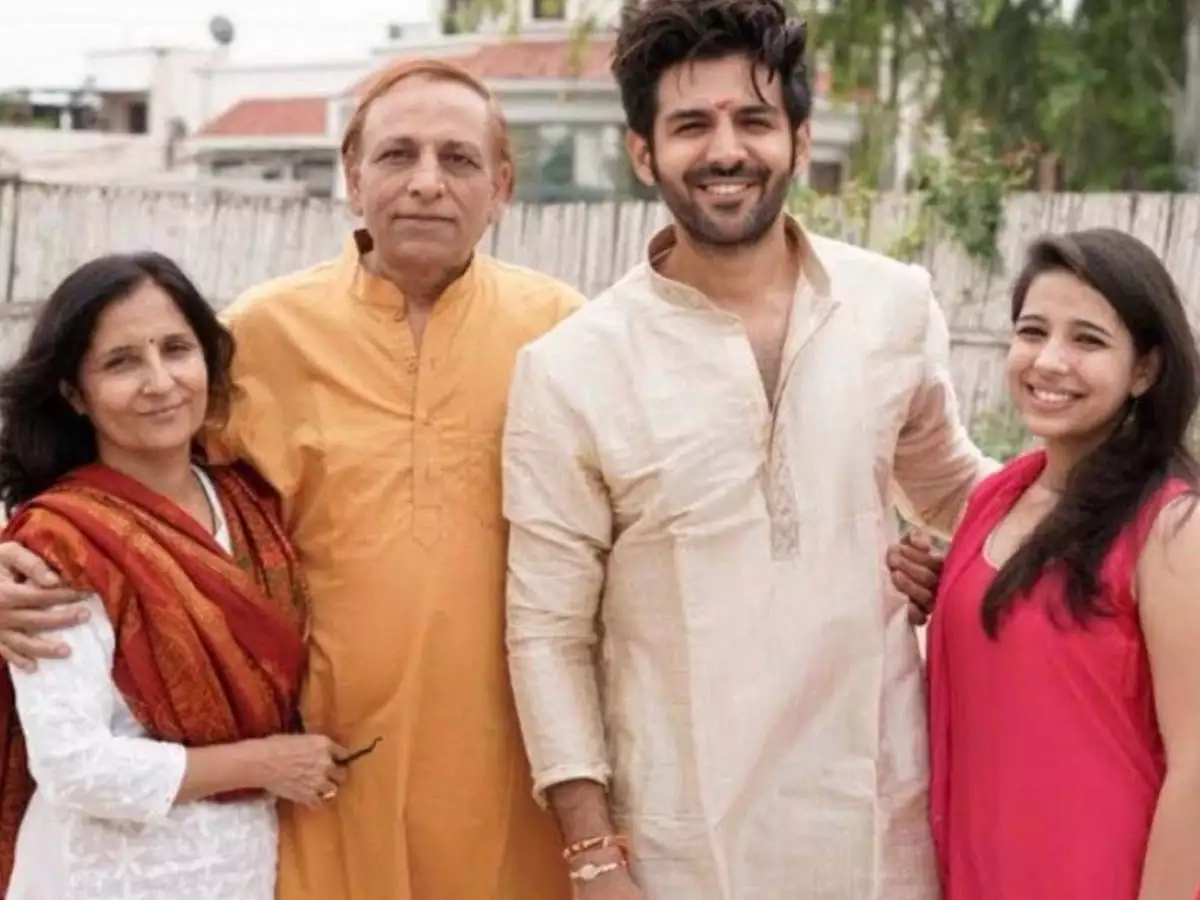 Kartik Aaryan Mother Mala Tiwari